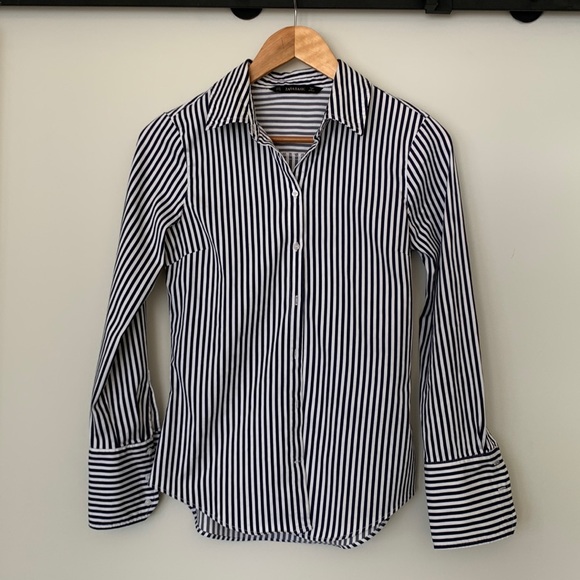 Zara basic shirt - Picture 1 of 3